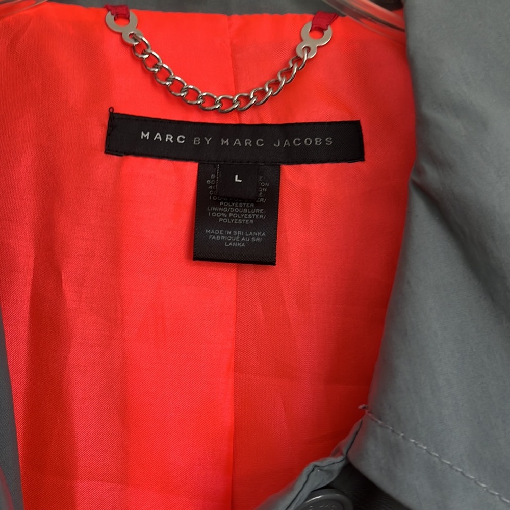 Lightweight Raincoat - image 2